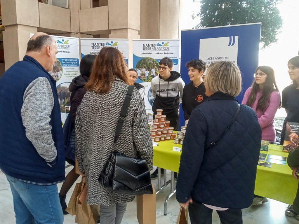 Marché de Noël des lycéens