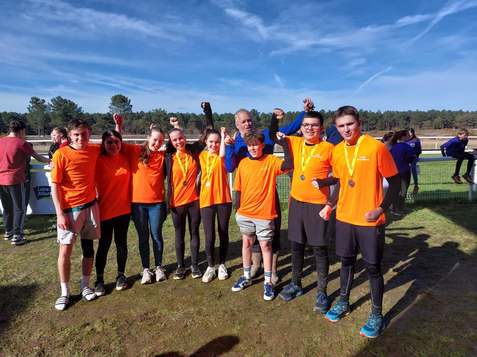 L’équipe de course d’orientation vice championne aquadémique