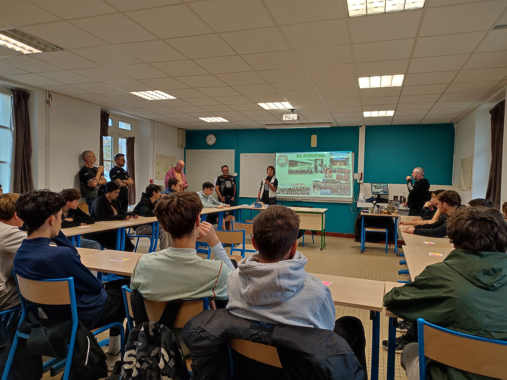 UBAKA : sensibilisation au harcèlement scolaire